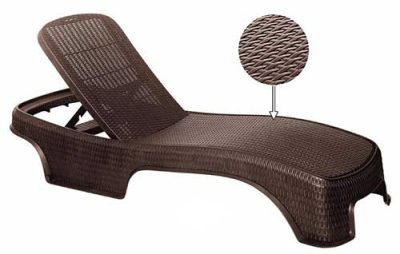 تخت کنار استخر قهوه ای